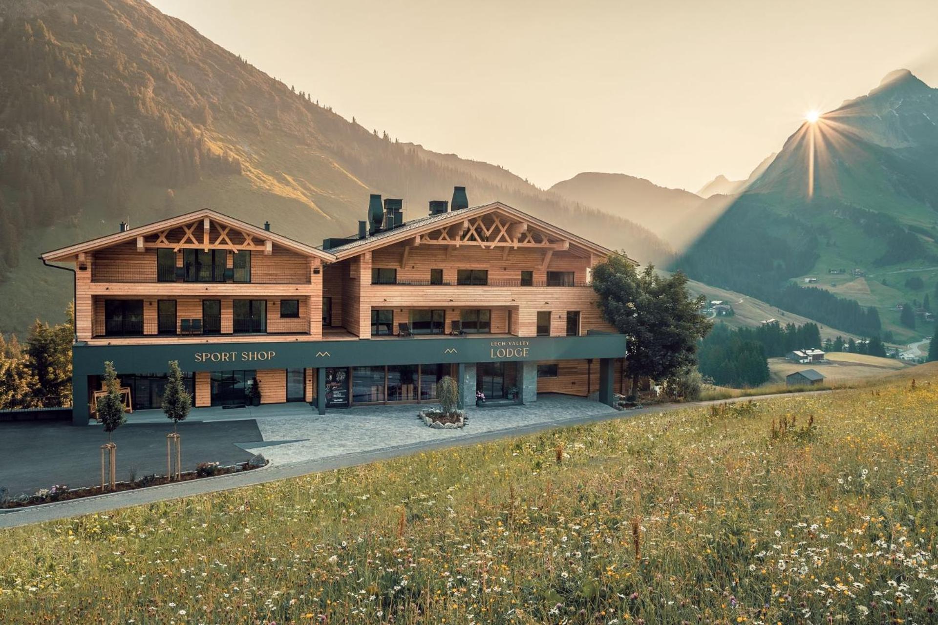 Lech Valley Lodge Warth  Bagian luar foto